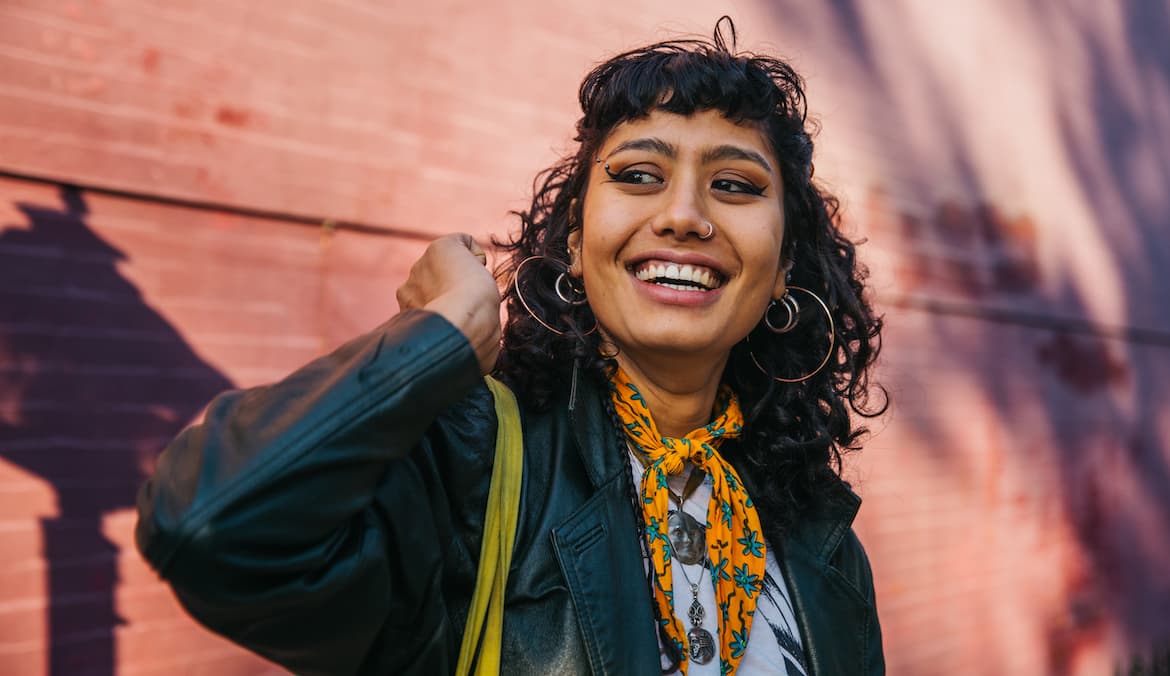 Featured image for 6 Ways to Enjoy Your Own Company and Embrace Your Alone Time (Without Feeling Lonely)