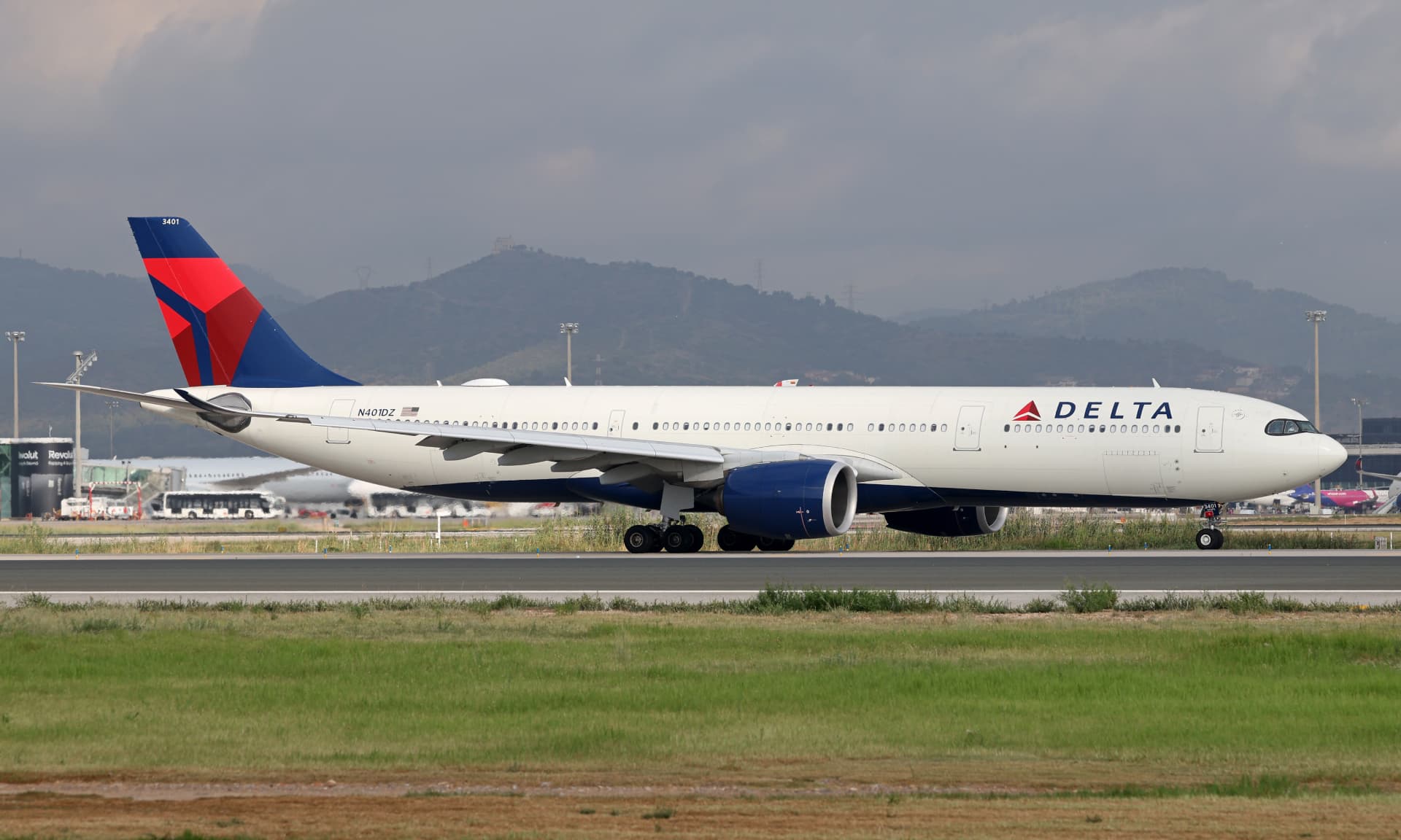 Delta plane